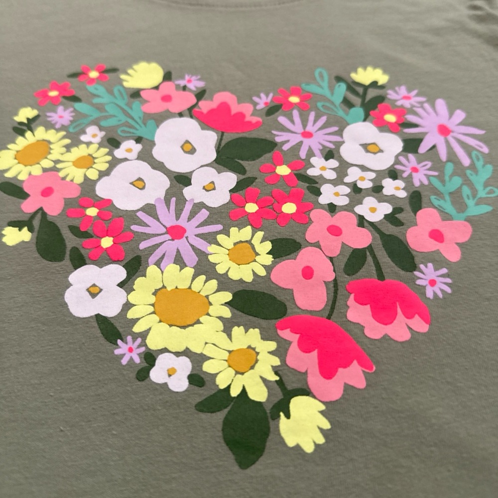 Girls Green Floral Heart Tee T Shirt Large 10 12 Top Springcore Boho Casual Soft - Picture 4 of 10